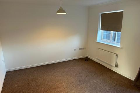 3 bedroom townhouse to rent, The Maltings, Hamilton, Leicester