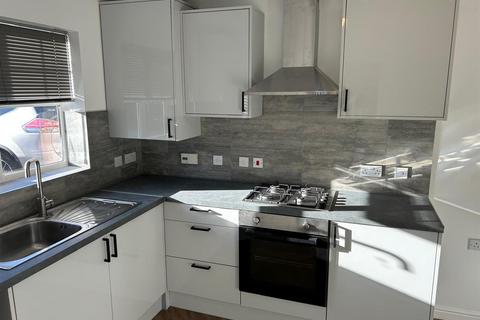3 bedroom townhouse to rent, The Maltings, Hamilton, Leicester
