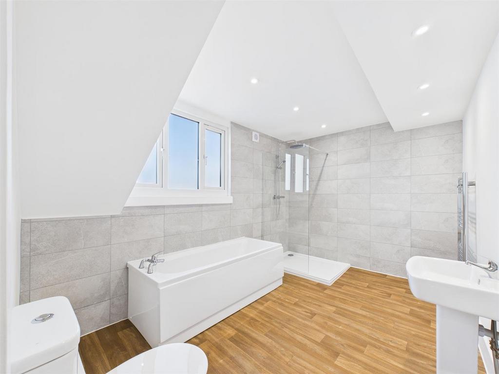 Bath 1.jpg