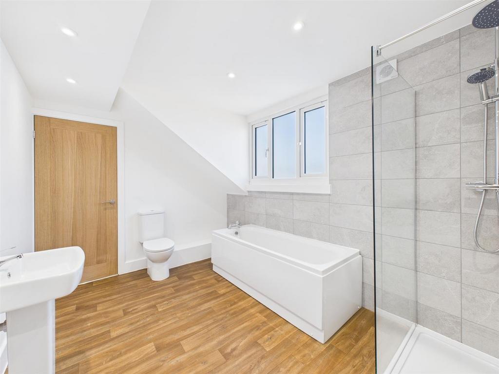 Bath 2.jpg