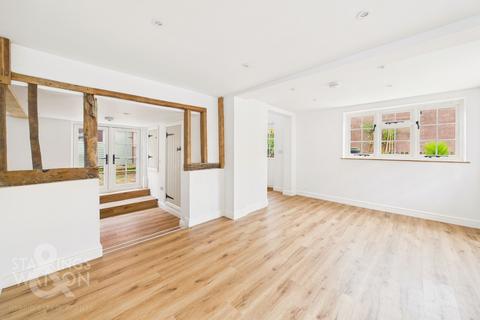 undefined, Dove Lane, Eye