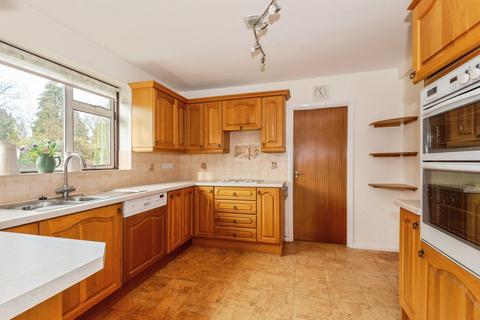 4 bedroom detached house for sale, Norbury Way, Leatherhead KT23