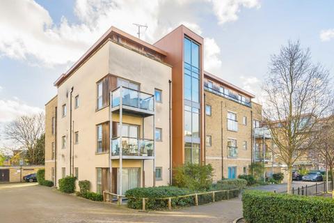 Southcott Road, Teddington TW11