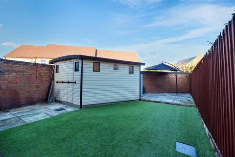 3 bedroom semi-detached house for sale, Speedway Close, Long Eaton