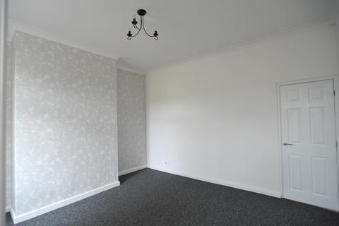 2 bedroom end of terrace house to rent, Horrocks Street, Tyldesley M29