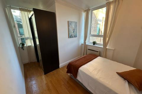 undefined, 14 Lanark Square, London E14