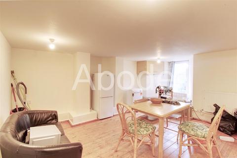 undefined, Royal Park Avenue, Hyde Park, Leeds