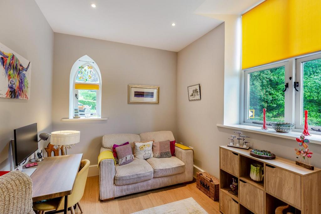 8591703-interior02.jpg