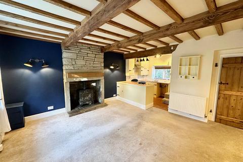 2 bedroom cottage to rent, Lower Skircoat Green, Halifax