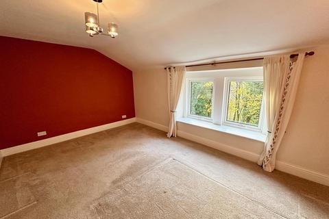 2 bedroom cottage to rent, Lower Skircoat Green, Halifax