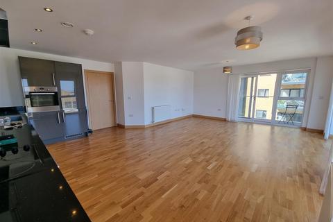 3 bedroom apartment to rent, Mill Pond Road, London DA1