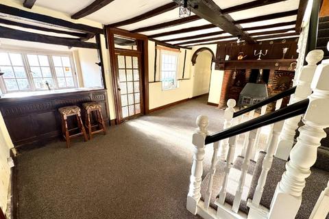 4 bedroom detached house for sale, Bedford Road, Barton-Le-CLay