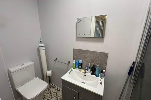1 bedroom apartment to rent, Pontardulais Road, Gorseinon, Swansea