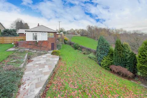 3 bedroom detached bungalow to rent, Scotchman Lane, Morley