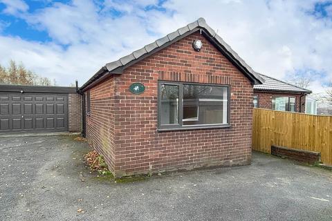 3 bedroom detached bungalow to rent, Scotchman Lane, Morley