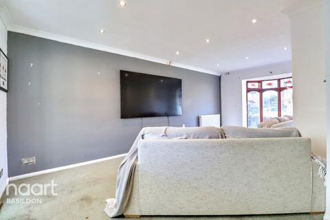 3 bedroom end of terrace house for sale, The Greensted, Basildon