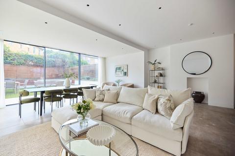 5 bedroom semi-detached house to rent, St Johns Wood  NW8
