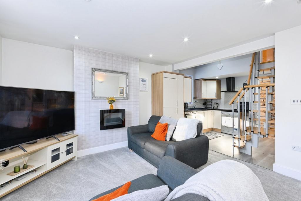 Living/Kitchen