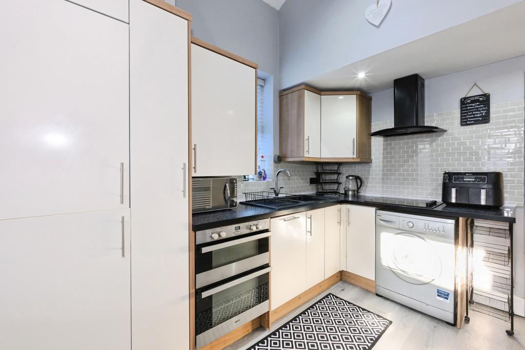 Living/Kitchen