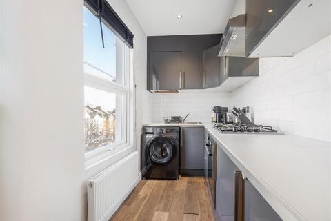 2 bedroom flat for sale, Durban Road, West Norwood, SE27