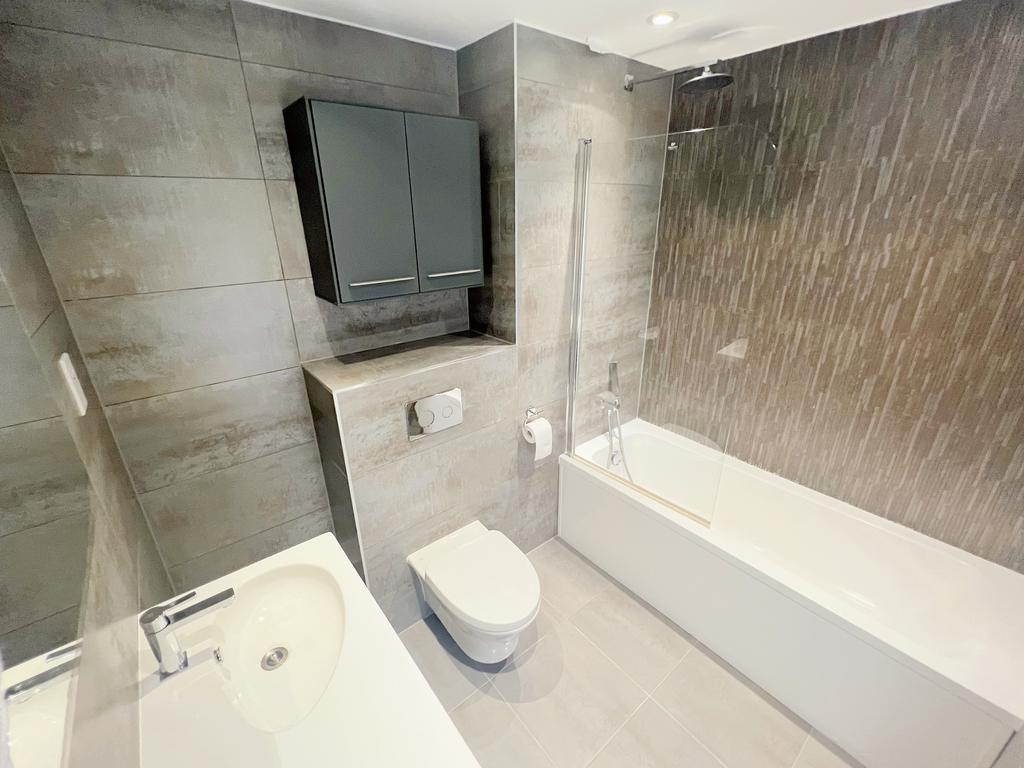 28 marque house 2