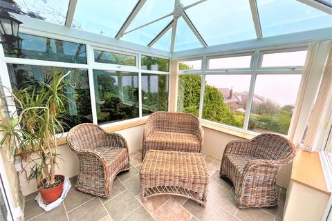 2 bedroom terraced house to rent, Leeson Road, Ventnor, PO38