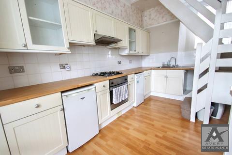 2 bedroom cottage to rent, Victoria Quadrant, BS23