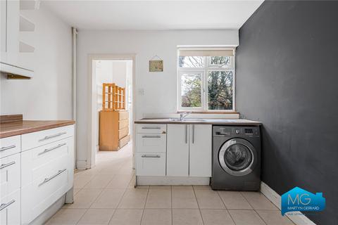 3 bedroom maisonette to rent, Long Lane, East Finchley, London, N2