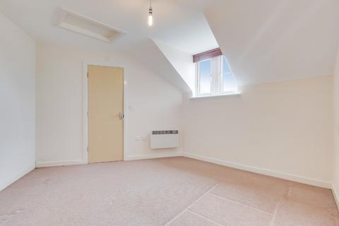2 bedroom flat to rent, Critchley Avenue, Dartford DA1