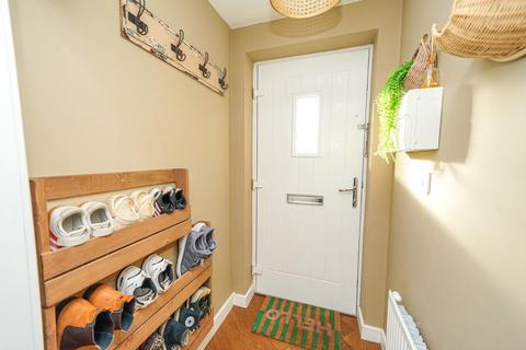 3 bedroom semi-detached house for sale, Lactans Edge, Leighton Buzzard