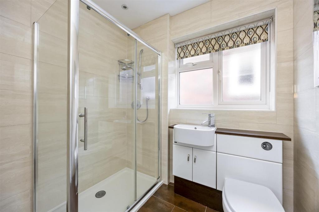 Family Shower Room/WC