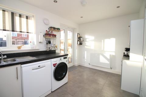 2 bedroom semi-detached house for sale, Fulmar Close,  Thornton-Cleveleys, FY5