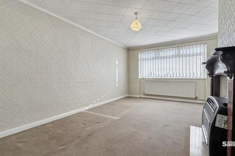 2 bedroom detached bungalow for sale, Westhill Park, Mansfield Woodhouse, NG19