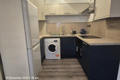 1 bedroom flat to rent, High Street, Kettering NN16