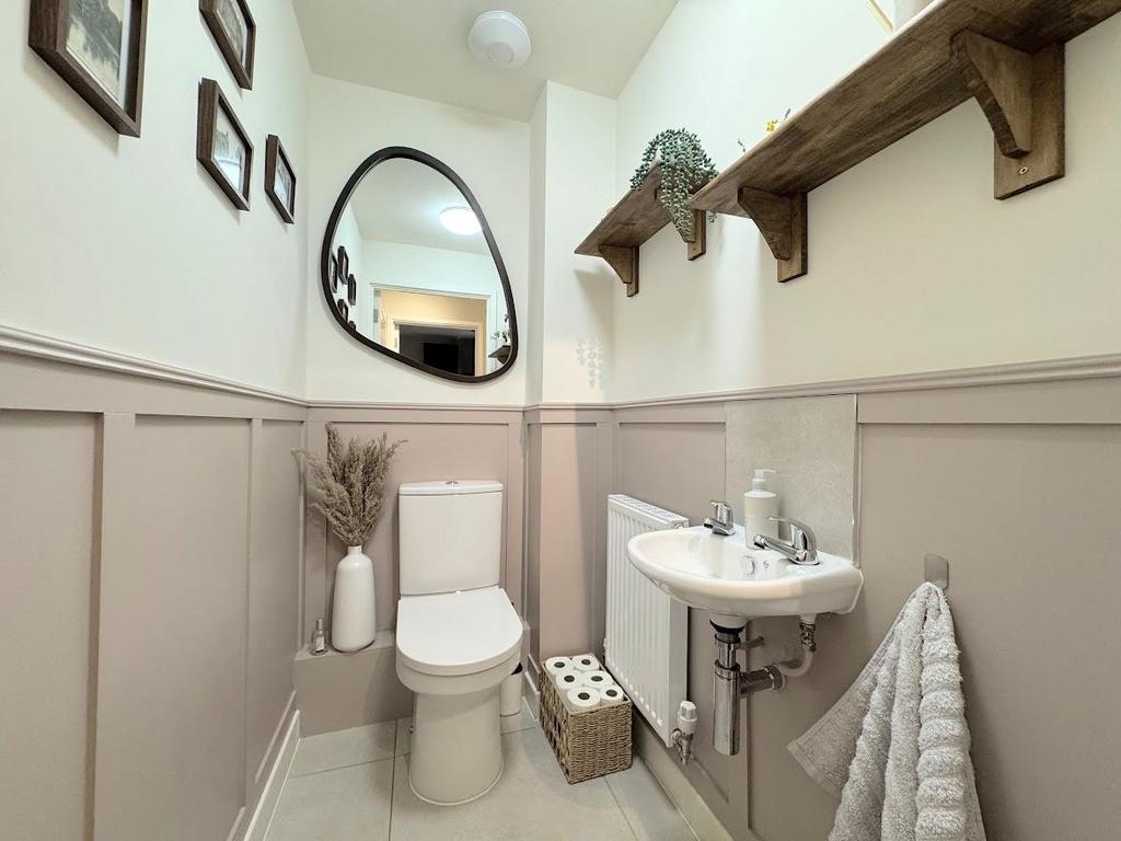 Cloakroom wc