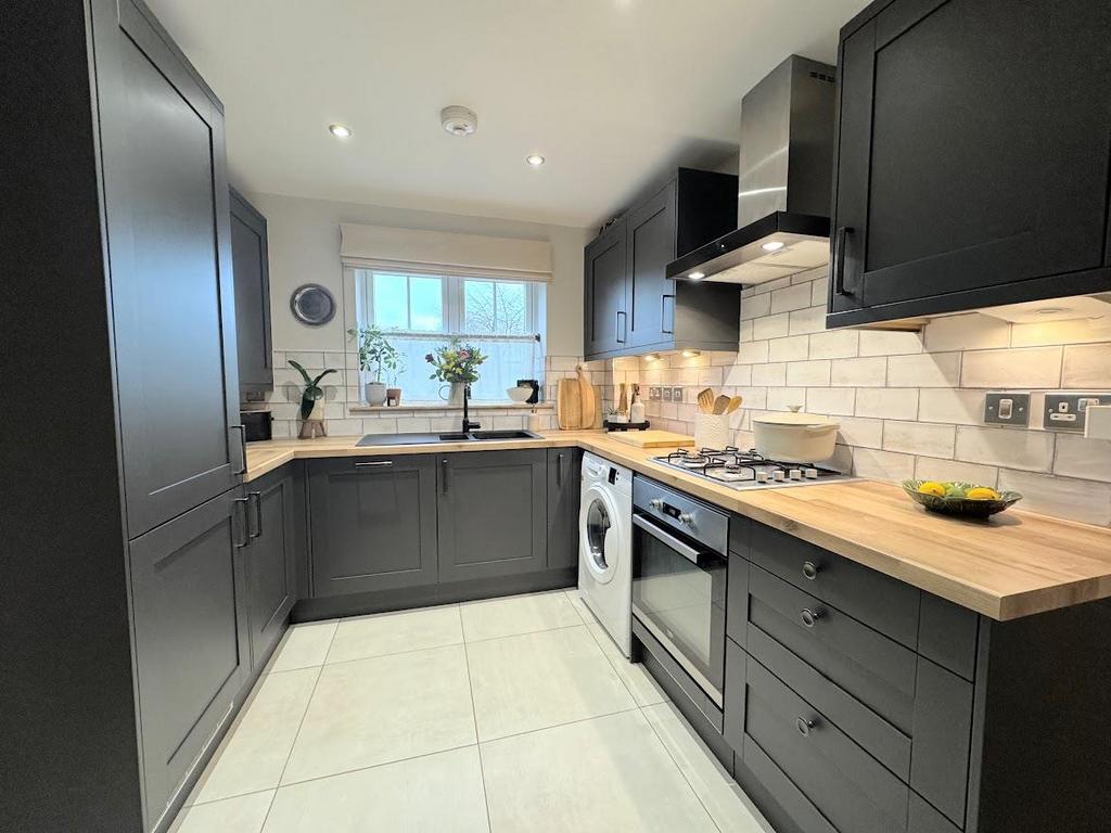 Dining kitchen