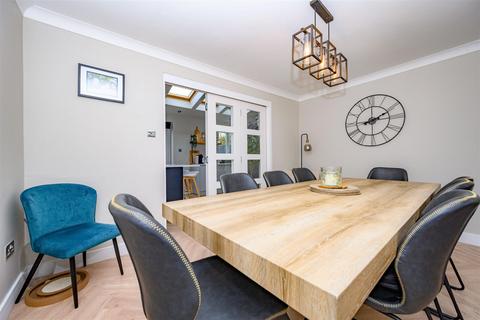 3 bedroom semi-detached house for sale, Harlech Road, Abbots Langley, WD5 0BF
