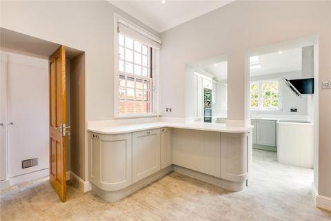 5 bedroom detached house to rent, Queen Annes Gardens, London W4