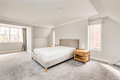 5 bedroom detached house to rent, Queen Annes Gardens, London W4