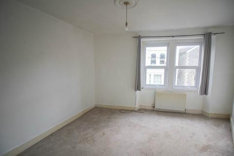 undefined, Central Location*Two Bedrooms*Office*A Little updating Required*Ideal Buy to Let*