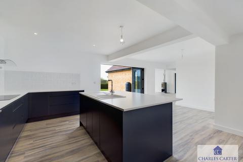 4 bedroom bungalow to rent, Blacksmiths Lane, Beckford, Tewkesbury