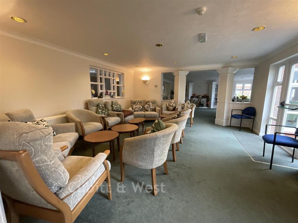 Communal Lounge