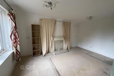1 bedroom flat for sale, Church Road, Haywards Heath, West Sussex