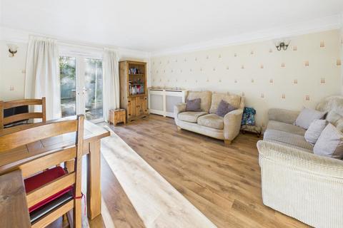 2 bedroom semi-detached house for sale, Armscroft Gardens, Gloucester