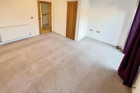 2 bedroom townhouse to rent, Sheep Fair, Rugeley