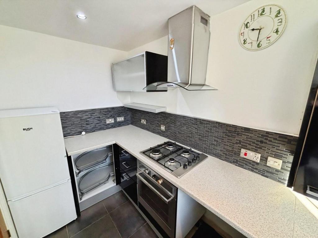 5d438f0d-Kitchen.jpg