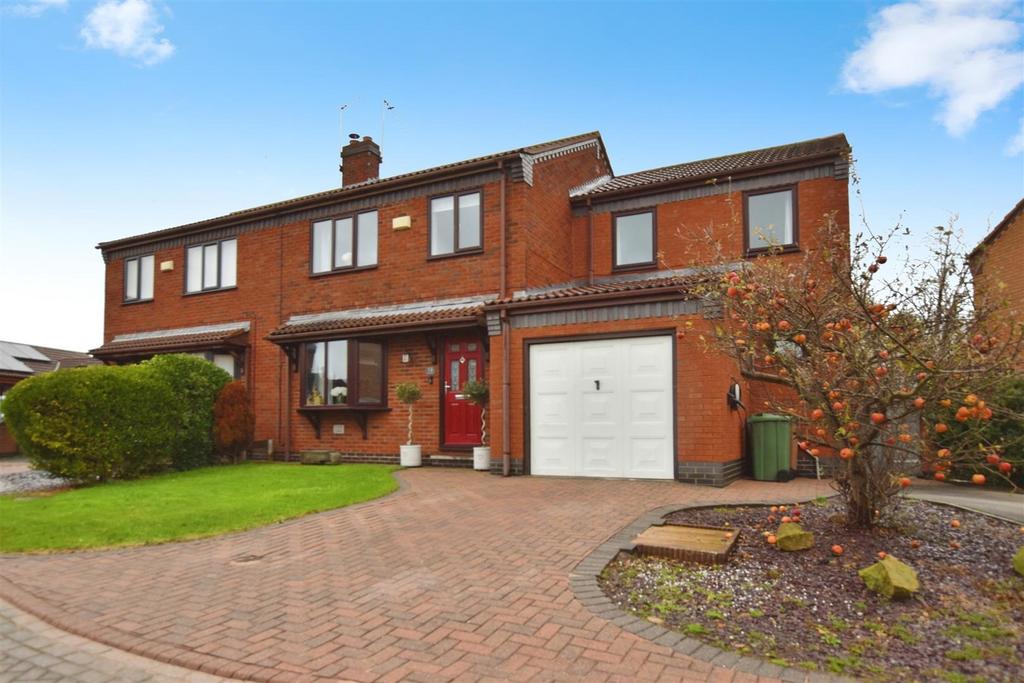 E3e36e68-front 20tree.JPG