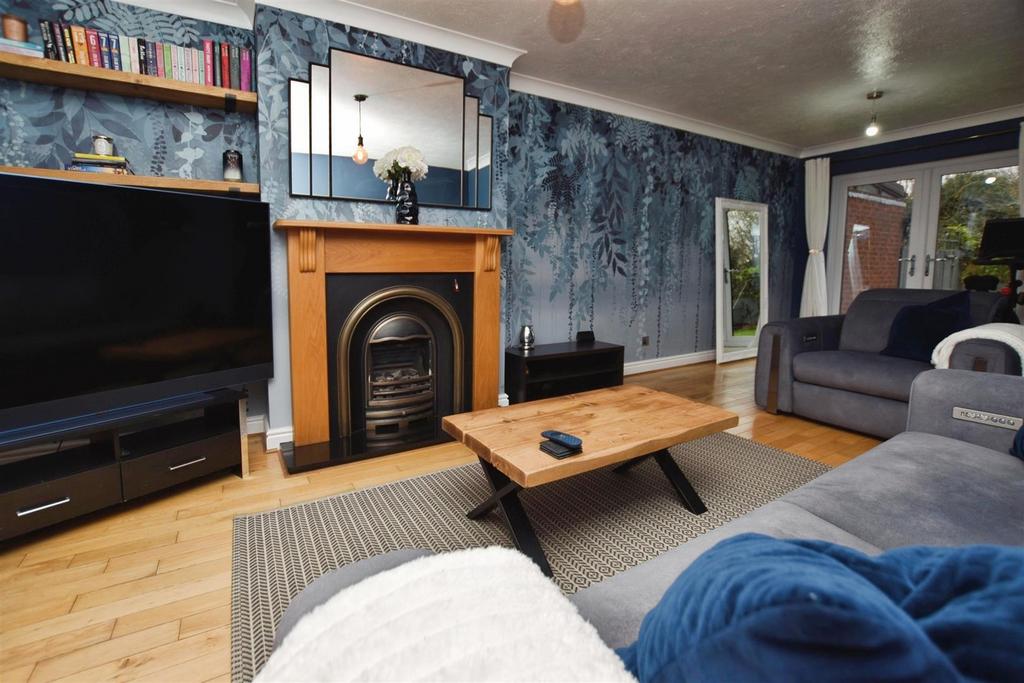 C89f5365-lounge.JPG