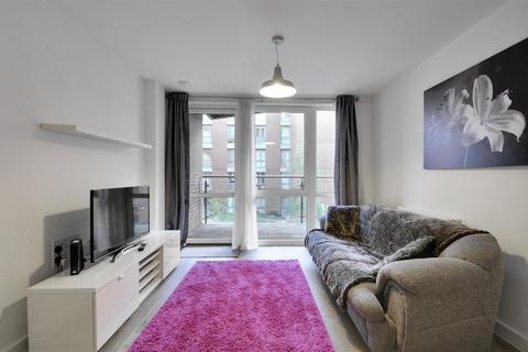 undefined, High Street, Brentford, TW8