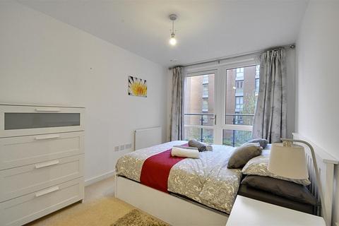 undefined, High Street, Brentford, TW8